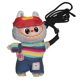 Labubu ruhában telefonos nyakpánt