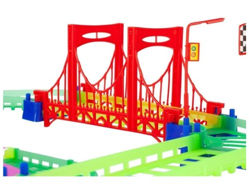 Autópálya kis autóval 123db